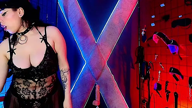 Snapshot of mranii_queen_bdsm_ chatting on 14, 11, 2025 mranii queen bdsm online show from 14, 11, 2025