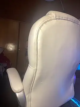 Emmi boobs online show from 7, 10, 2025