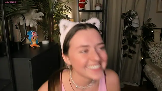 ThelmaJusto online show from 10, 2, 2026