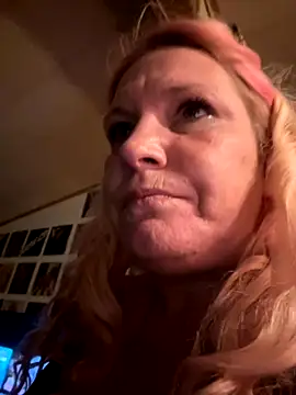 Snapshot of Ladydazy chatting on 17, 10, 2025 Ladydazy online show from 17, 10, 2025