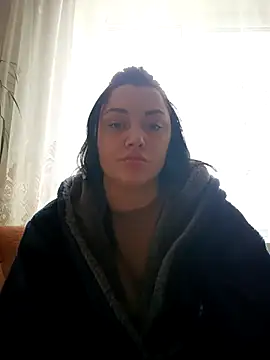 Snapshot of LuceSkys chatting on 19, 11, 2025 LuceSkys online show from 19, 11, 2025