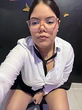 Snapshot of GabrielleMarsh1 chatting on 8, 10, 2025 GabrielleMarsh1 online show from 8, 10, 2025