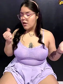 Snapshot of GabrielleMarsh1 chatting on 13, 10, 2025 GabrielleMarsh1 online show from 13, 10, 2025