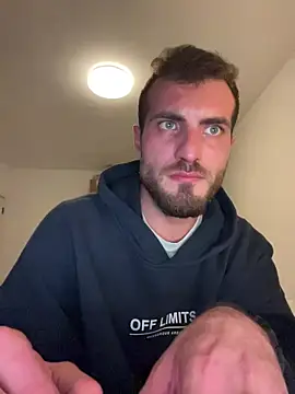 Snapshot of Xhrome98 chatting on 16, 10, 2025 Xhrome98 online show from 16, 10, 2025