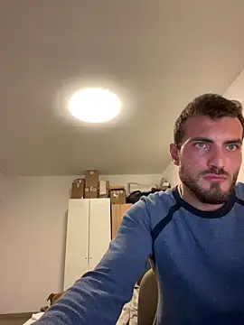 Snapshot of Xhrome98 chatting on 17, 10, 2025 Xhrome98 online show from 17, 10, 2025