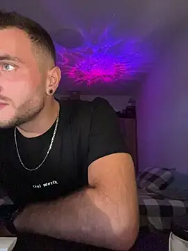 Snapshot of Xhrome98 chatting on 28, 10, 2025 Xhrome98 online show from 28, 10, 2025