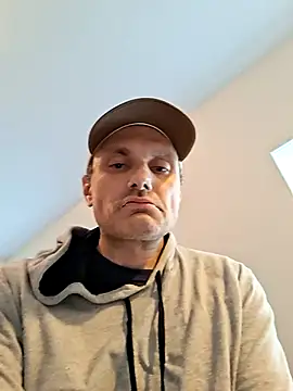 Snapshot of jfro553 chatting on 7, 4, 2026 jfro553 online show from 7, 4, 2026