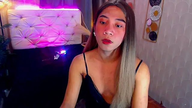 Snapshot of Seductive_nathalie chatting on 18, 10, 2025 Seductive nathalie online show from 18, 10, 2025