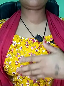 Snapshot of Rashmi_011 chatting on 15, 10, 2025 Rashmi 011 online show from 15, 10, 2025