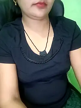 Snapshot of Rashmi_011 chatting on 23, 10, 2025 Rashmi 011 online show from 23, 10, 2025