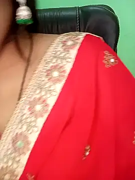 Snapshot of Rashmi_011 chatting on 17, 11, 2025 Rashmi 011 online show from 17, 11, 2025