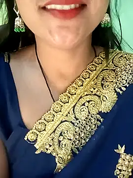 Snapshot of Rashmi_011 chatting on 24, 11, 2025 Rashmi 011 online show from 24, 11, 2025