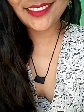 Snapshot of Rashmi_011 chatting on 26, 11, 2025 Rashmi 011 online show from 26, 11, 2025