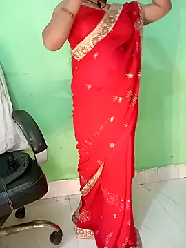 Snapshot of Rashmi_011 chatting on 3, 12, 2025 Rashmi 011 online show from 3, 12, 2025