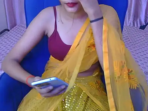 Snapshot of yours-angell chatting on 29, 10, 2025 yours-angell online show from 29, 10, 2025