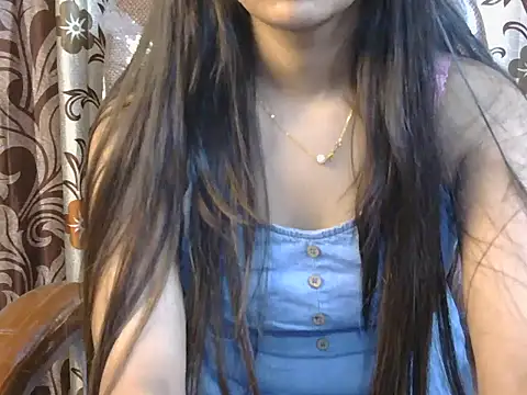 Snapshot of priti_singhaniya chatting on 5, 12, 2025 priti singhaniya online show from 5, 12, 2025