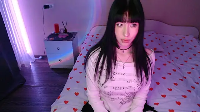 NaemiiBlush online show from 23, 11, 2025