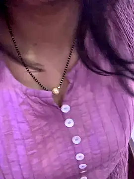 bindiyarani01 online show from 14, 10, 2025