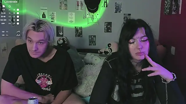 Snapshot of g4tito chatting on 4, 11, 2025 g4tito online show from 4, 11, 2025