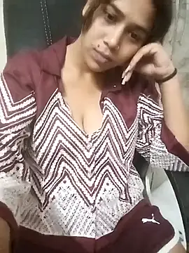 Snapshot of kudi_sexy chatting on 8, 10, 2025 kudi sexy online show from 8, 10, 2025