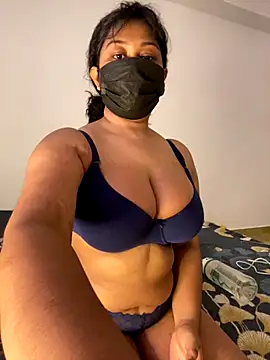 Monica  Bellucci   online show from 16, 11, 2025