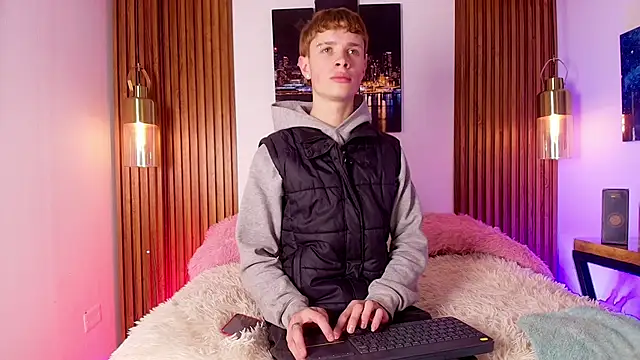 Snapshot of JackFrosst chatting on 5, 11, 2025 JackFrosst online show from 5, 11, 2025