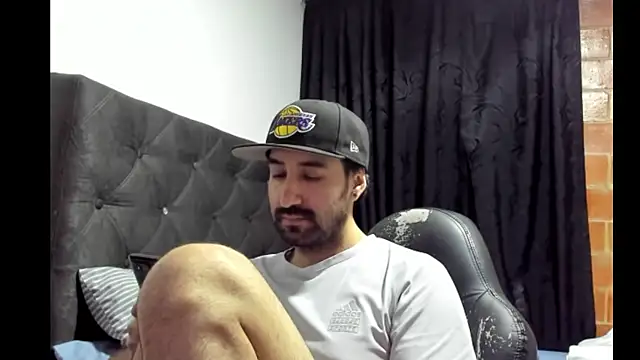 coolfriki online show from 5, 11, 2025