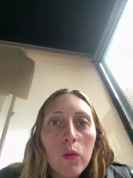 Snapshot of Mia_dca chatting on 22, 10, 2025 Mia dca online show from 22, 10, 2025