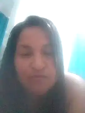 Snapshot of lucia00xx chatting on 19, 10, 2025 lucia00xx online show from 19, 10, 2025