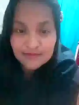 Snapshot of lucia00xx chatting on 2, 11, 2025 lucia00xx online show from 2, 11, 2025