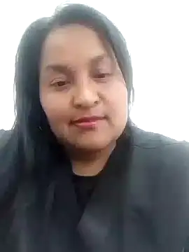 Snapshot of lucia00xx chatting on 5, 11, 2025 lucia00xx online show from 5, 11, 2025