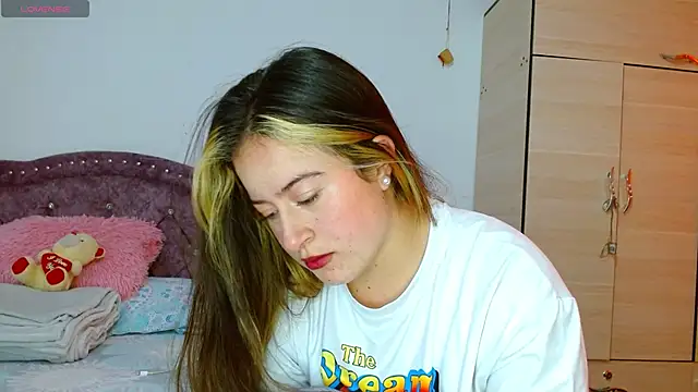 Snapshot of Hanssel_tess chatting on 22, 10, 2025 Hanssel tess online show from 22, 10, 2025