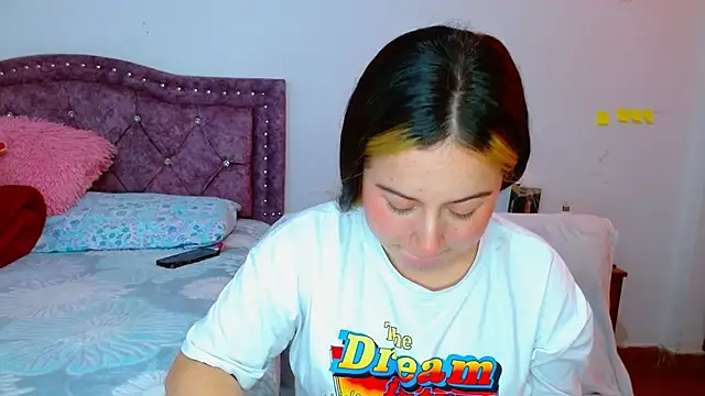 Snapshot of Hanssel_tess chatting on 6, 11, 2025 Hanssel tess online show from 6, 11, 2025