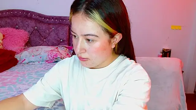 Snapshot of Hanssel_tess chatting on 18, 11, 2025 Hanssel tess online show from 18, 11, 2025