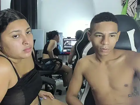 Snapshot of Baby_Latin chatting on 13, 11, 2025 Baby Latin online show from 13, 11, 2025