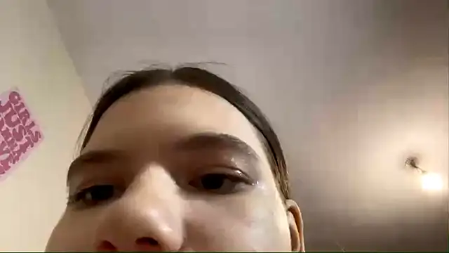 Snapshot of AlmetaBradicich chatting on 26, 11, 2025 AlmetaBradicich online show from 26, 11, 2025