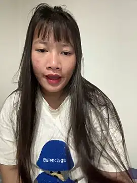 Snapshot of TrangNemo chatting on 23, 11, 2025 TrangNemo online show from 23, 11, 2025
