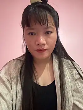 Snapshot of TrangNemo chatting on 24, 11, 2025 TrangNemo online show from 24, 11, 2025