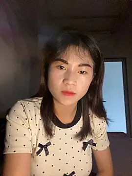 Snapshot of Mylinh- chatting on 7, 10, 2025 Mylinh- online show from 7, 10, 2025