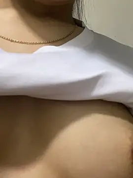 Snapshot of -Harper- chatting on 15, 11, 2025 -Harper- online show from 15, 11, 2025