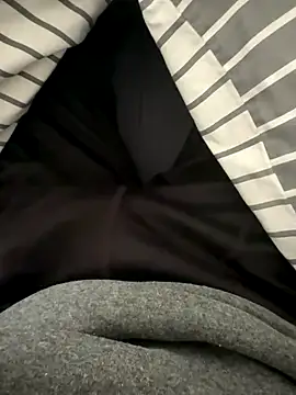 Hitmanforu83 online show from 22, 12, 2025