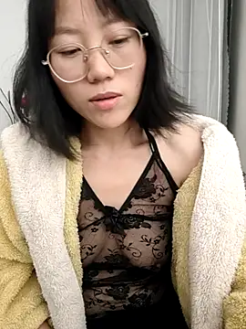 Snapshot of nini10052025 chatting on 6, 11, 2025 nini10052025 online show from 6, 11, 2025