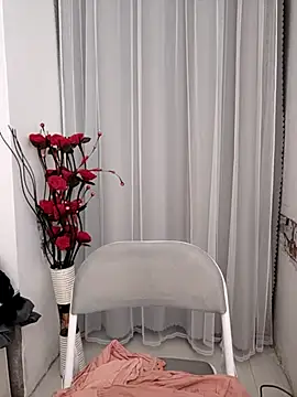 Snapshot of nini10052025 chatting on 8, 11, 2025 nini10052025 online show from 8, 11, 2025