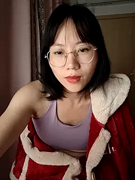 Snapshot of nini10052025 chatting on 11, 11, 2025 nini10052025 online show from 11, 11, 2025