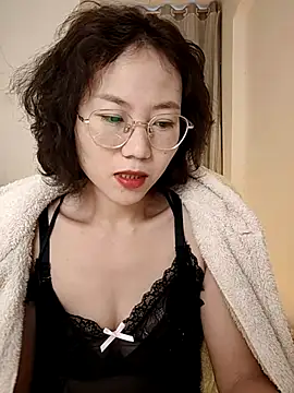 Snapshot of nini10052025 chatting on 20, 11, 2025 nini10052025 online show from 20, 11, 2025