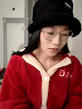 Snapshot of nini10052025 chatting on 26, 11, 2025 nini10052025 online show from 26, 11, 2025