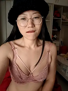 Snapshot of nini10052025 chatting on 26, 11, 2025 nini10052025 online show from 26, 11, 2025