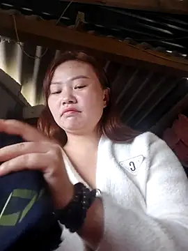 Snapshot of pi-pi-00 chatting on 5, 12, 2025 pi-pi-00 online show from 5, 12, 2025