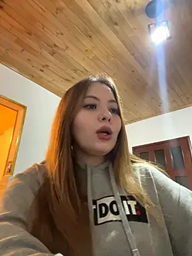 kattee adams online show from 7, 11, 2025