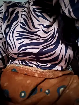 Snapshot of lovely_simran chatting on 12, 11, 2025 lovely simran online show from 12, 11, 2025